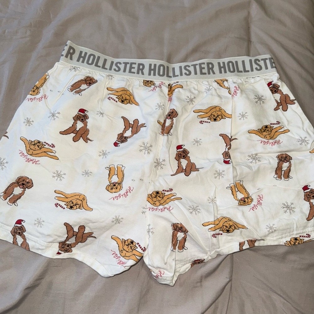 Hollister Sleep Shorts - Picture 2 of 2
